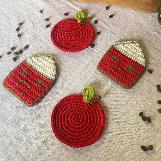 🏡🍎🏡 Domečky. Jablíčka. Domečky. 🏡🍎🏡. #jablicko #domecek #hackovani #podsalek #podkaficko